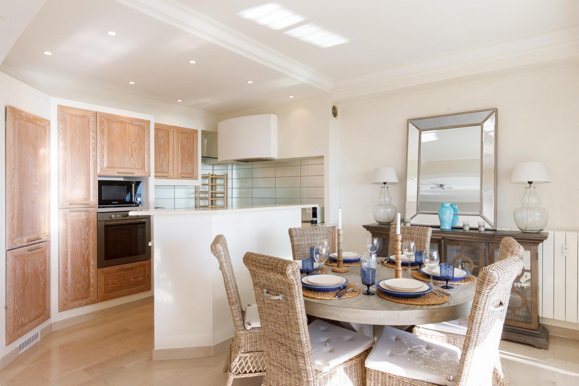 Immogroom - Spacious Bright T3 - Sea View -terrace Appartement *