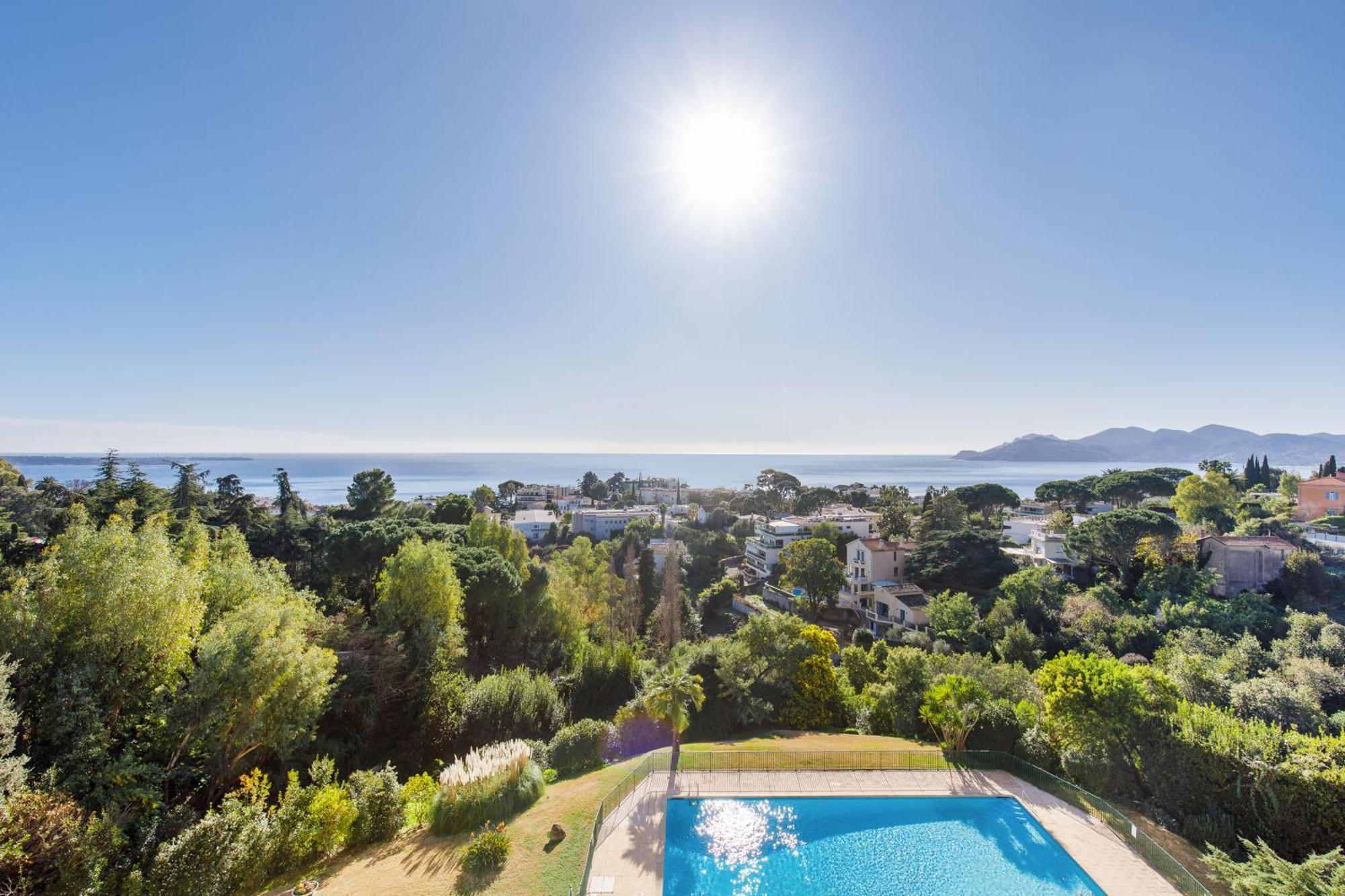 Appartement Immogroom - Spacious Bright T3 - Sea View -terrace Cannes