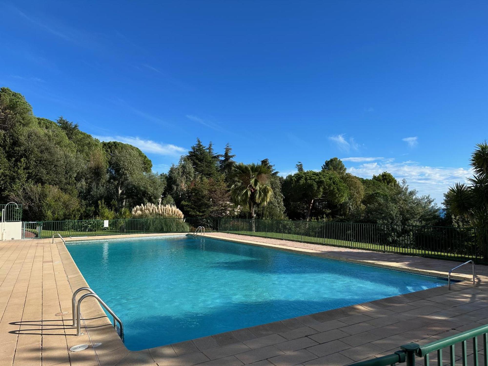 Immogroom - Spacious Bright T3 - Sea View -terrace Cannes