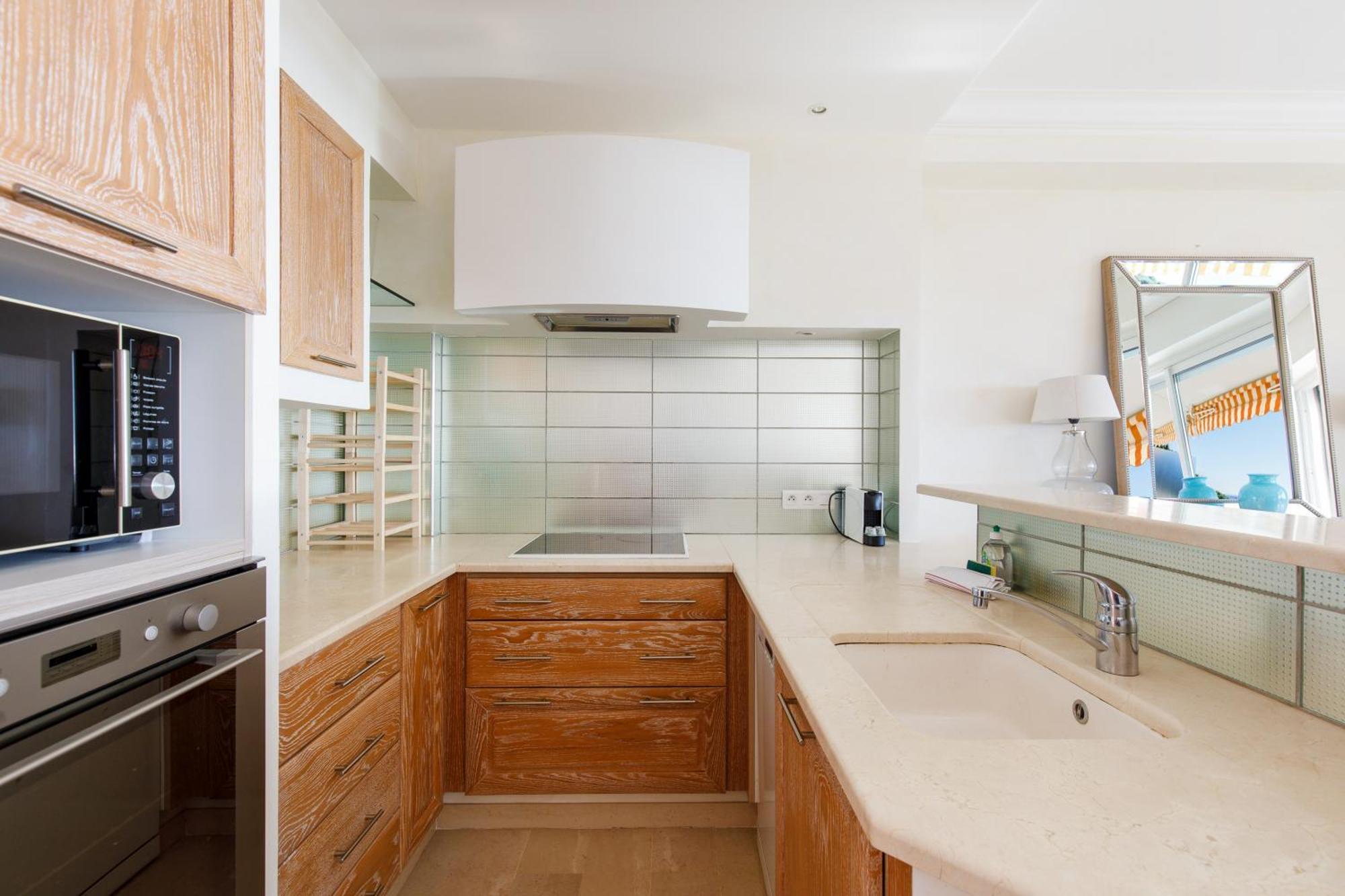 Immogroom - Spacious Bright T3 - Sea View -terrace Appartement Cannes