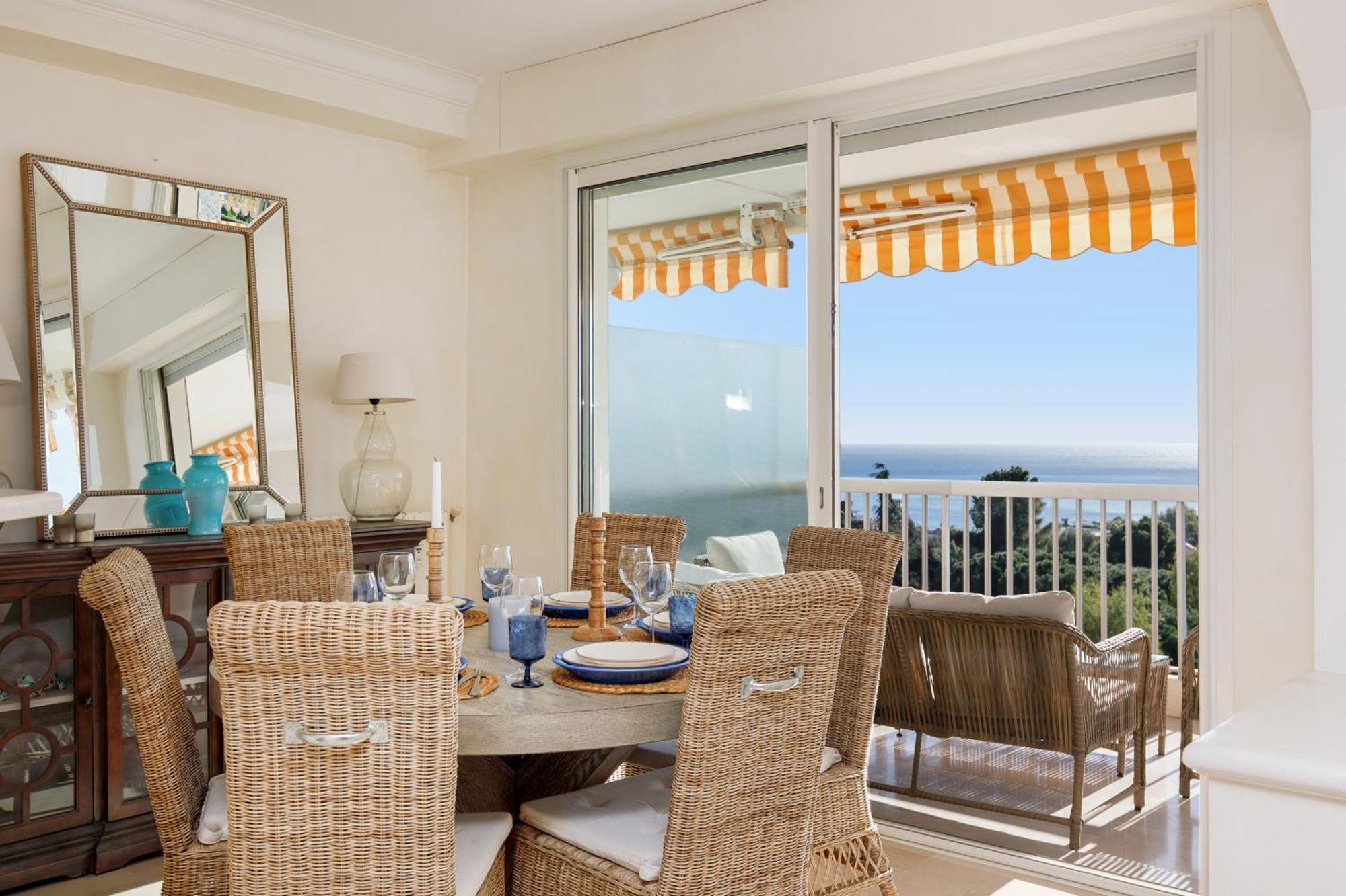 Immogroom - Spacious Bright T3 - Sea View -terrace