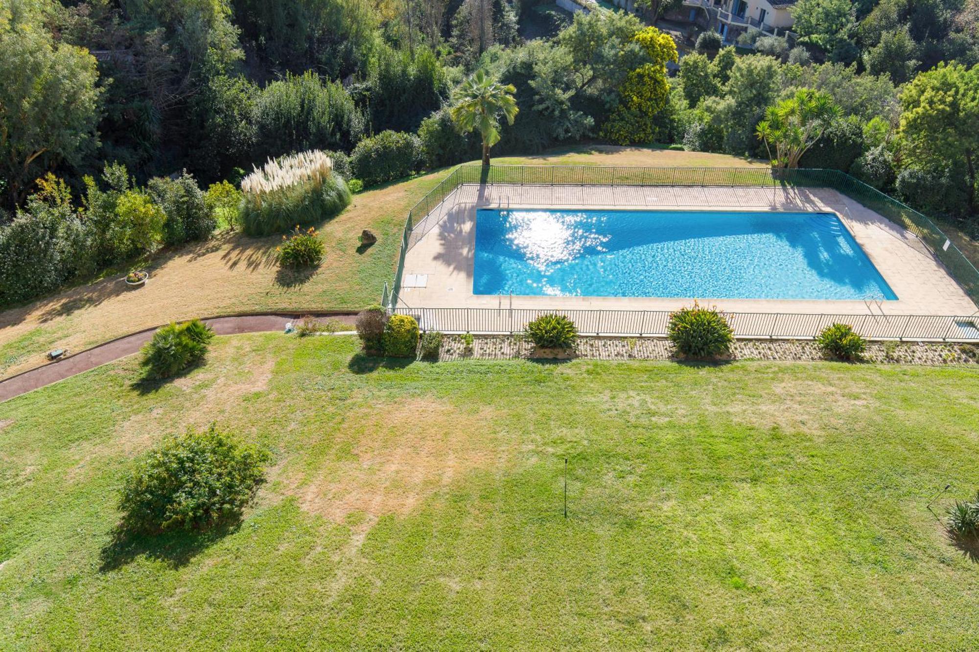 Immogroom - Spacious Bright T3 - Sea View -terrace Cannes